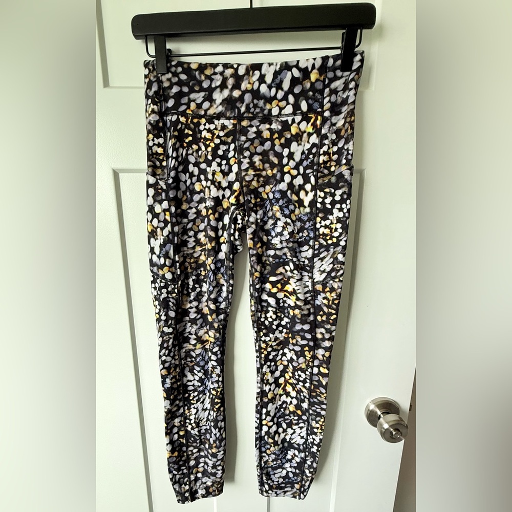 Lululemon Athletic Speed Up Tight 23” Metropolis Glow Multi Leggings Size 6